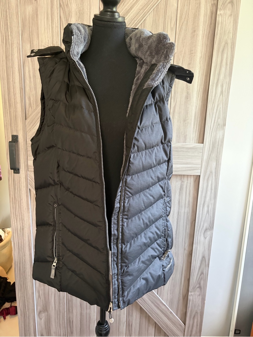 Eddie Bauer Black Quilted Puffer Vest with Gray Sherpa Hood